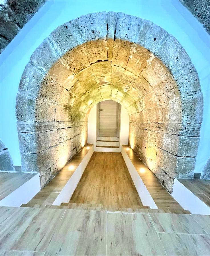 Villa Nunzia Con Piscina, Sauna E Idromassaggio. Floridia Buitenkant foto