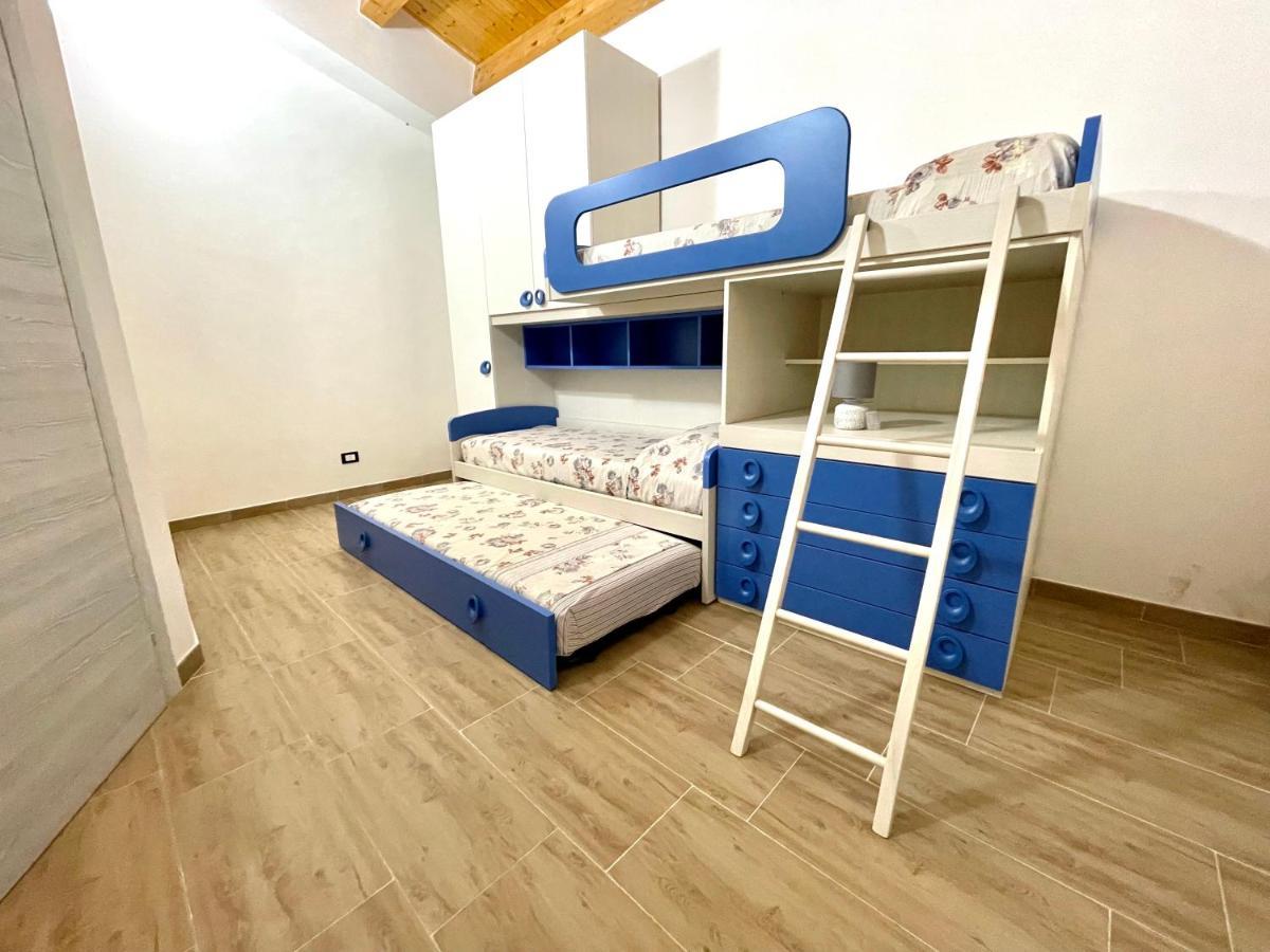 Villa Nunzia Con Piscina, Sauna E Idromassaggio. Floridia Buitenkant foto